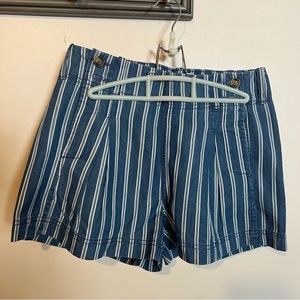American Eagle 100% cotton Striped Pleated High Waisted Shorts Blue White Size 4